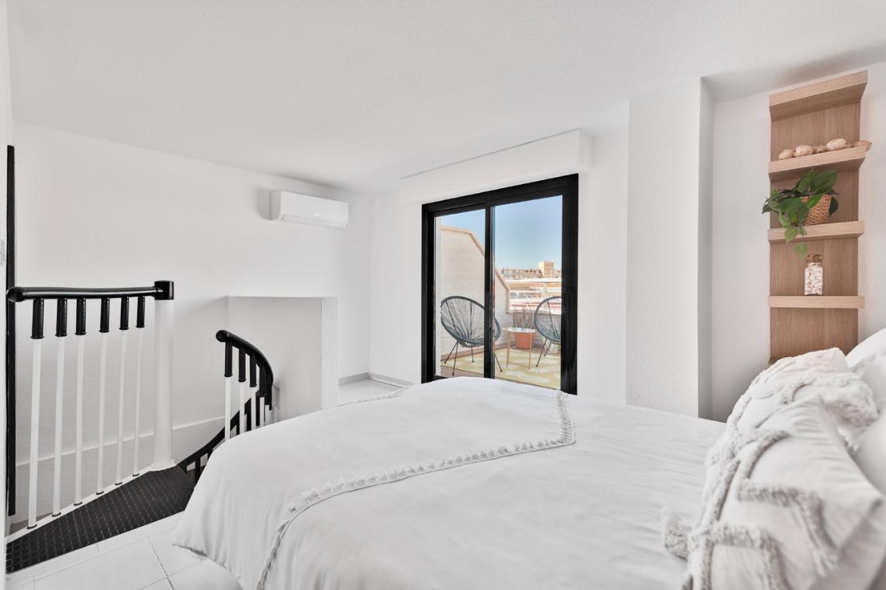 Apartamento La Fiesta, 250 M To The Sea Plus Swimming Pool 托雷维耶哈 外观 照片
